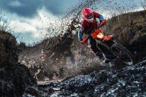 覃海洋赛场表现获教练高度评价，覃海洋游泳运动员资料